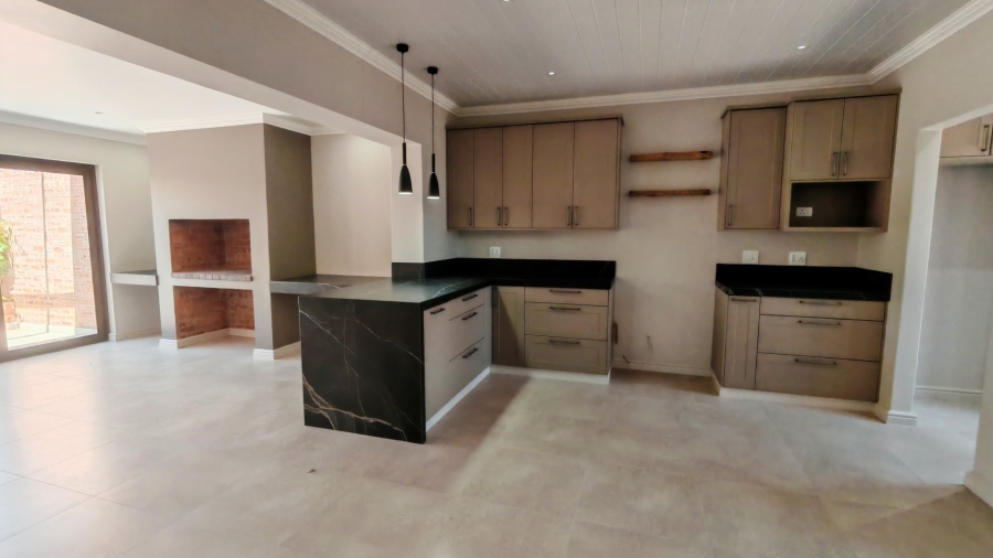 3 Bedroom Property for Sale in Hartenbos Central Western Cape